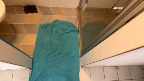 Hornybear online show from 18, 1, 2026