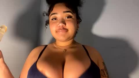 Snapshot of dayqueen1 chatting on 3, 6, 2026 dayqueen1 online show from 3, 6, 2026