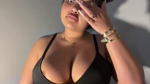 Snapshot of dayqueen1 chatting on 11, 7, 2026 dayqueen1 online show from 11, 7, 2026