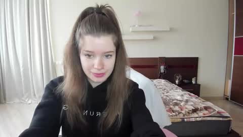 Snapshot of dazdrasmigdasue chatting on 7, 2, 2025 dazdrasmigdasue online show from 7, 2, 2025