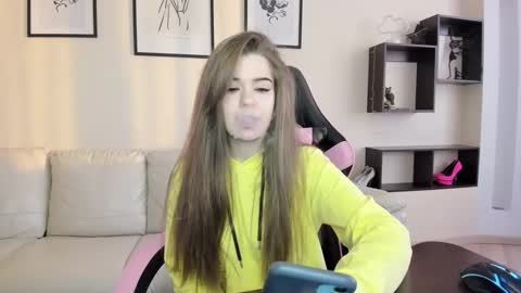 Snapshot of dazdrasmigdasue chatting on 25, 2, 2025 dazdrasmigdasue online show from 25, 2, 2025