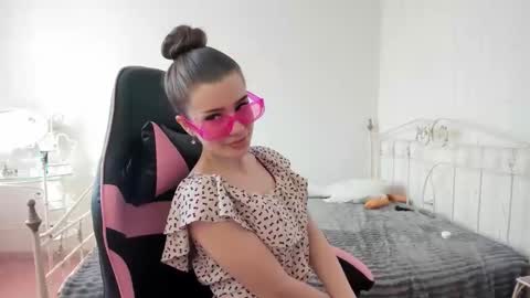 Snapshot of dazdrasmigdasue chatting on 9, 3, 2025 dazdrasmigdasue online show from 9, 3, 2025