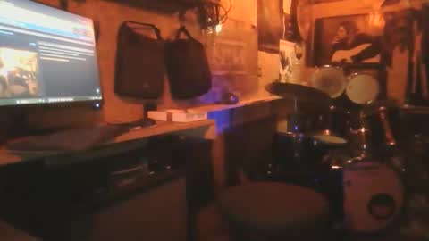 daze592268 online show from 14, 12, 2025