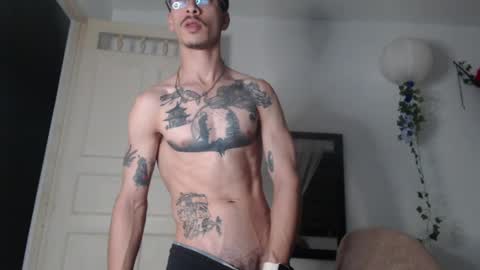 Snapshot of dazzayyy chatting on 28, 4, 2026 dazzayy online show from 28, 4, 2026
