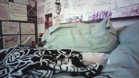 dbeamon92 online show from 16, 3, 2026