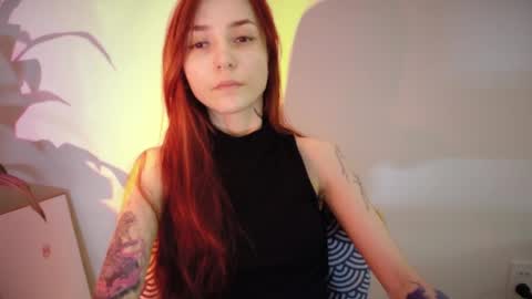 Snapshot of dead_girll chatting on 4, 5, 2026 freak online show from 4, 5, 2026