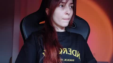 Snapshot of dead_girll chatting on 22, 5, 2026 freak online show from 22, 5, 2026