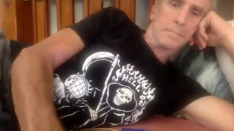 deanofflove2210 online show from 4, 12, 2024
