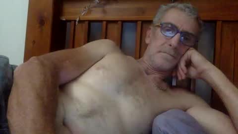 deanofflove2210 online show from 10, 12, 2024
