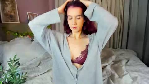 Snapshot of dearly_emily chatting on 10, 7, 2026 Emily GMT2 Mon 10 AM - 4 PM Wed 10 AM - 4 PM Thu 10 AM - 4 PM Fri 10 AM - 4 PM Sat 10 AM - 4 PM online show from 10, 7, 2026