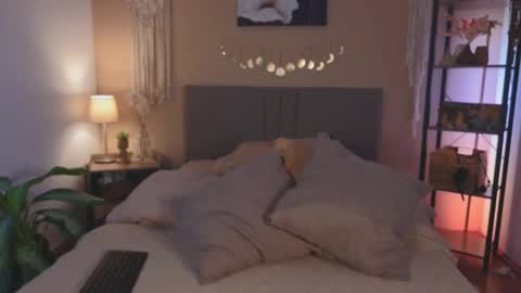 Moa . online show from 3, 4, 2026