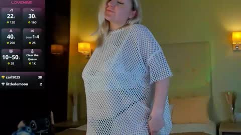 Debbie Mon Tue Fri Sun Sat GMT 3 1000am - 0400pm  online show from 11, 2, 2026