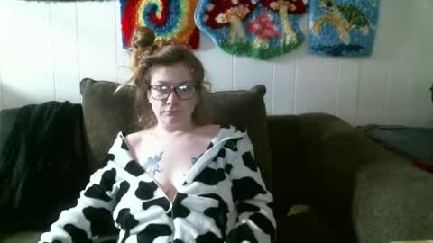 Snapshot of debbieafterhours69 chatting on 14, 4, 2026 DEBBIE online show from 14, 4, 2026