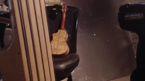 Snapshot of decarabas22 chatting on 12, 4, 2026 decarabas22 online show from 12, 4, 2026