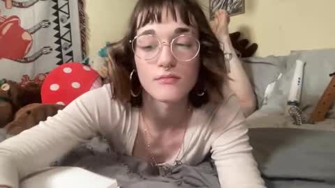 decemberholiday online show from 10, 2, 2026