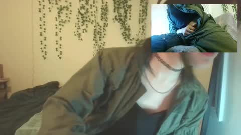 deciduousdoll online show from 14, 12, 2025