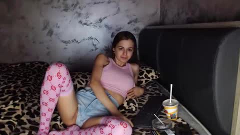 Snapshot of dee_dee_25 chatting on 5, 12, 2024 .dee dee 25 .dee dee 25 online show from 5, 12, 2024