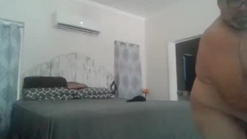 Snapshot of deepdiveme chatting on 25, 10, 2025 deepdiveme online show from 25, 10, 2025