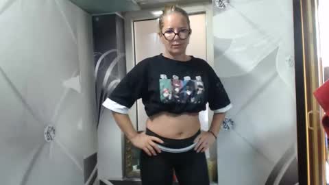 Snapshot of deepintoyourmind chatting on 29, 5, 2026 hi guys i m a cute milf i m here for good time and nice people pls be respectfool and enjoy me online show from 29, 5, 2026