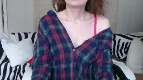 Snapshot of deessedivine chatting on 15, 1, 2025 KamiDevi online show from 15, 1, 2025