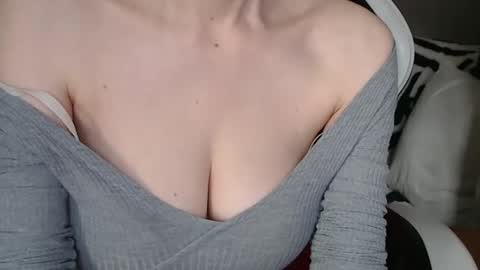 Snapshot of deessedivine chatting on 27, 1, 2025 KamiDevi online show from 27, 1, 2025