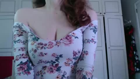 Snapshot of deessedivine chatting on 21, 2, 2025 KamiDevi online show from 21, 2, 2025