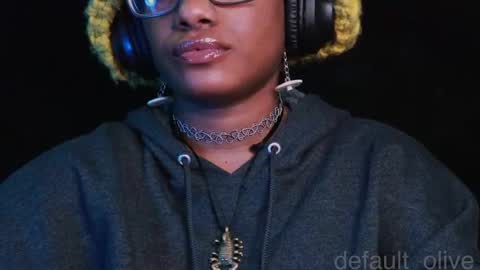 Olive Oakley online show from 27, 12, 2024