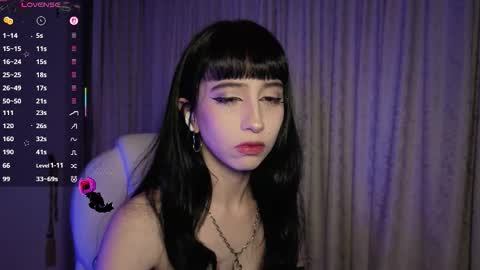 Stephanie.e  online show from 14, 12, 2025