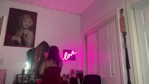 Tori online show from 17, 9, 2025