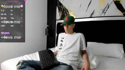 Snapshot of dei_v_48 chatting on 31, 1, 2025 DEIVY online show from 31, 1, 2025