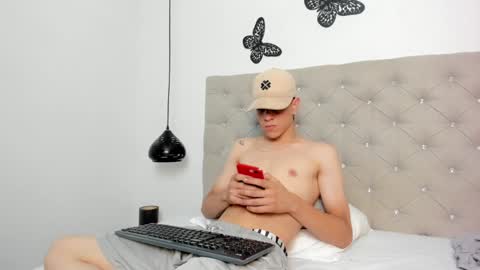 Snapshot of dei_v_48 chatting on 6, 2, 2025 DEIVY online show from 6, 2, 2025