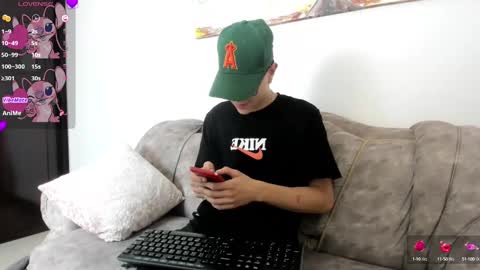 Snapshot of dei_v_48 chatting on 7, 3, 2025 DEIVY online show from 7, 3, 2025