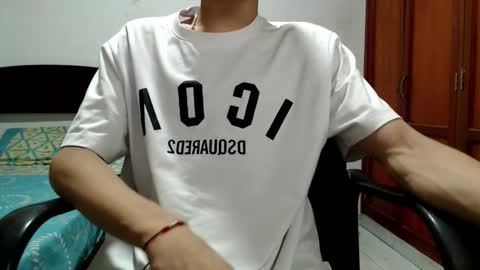 Snapshot of dei_v_48 chatting on 21, 9, 2025 DEIVY online show from 21, 9, 2025