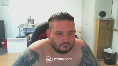 Snapshot of deinspielzeug87 chatting on 6, 4, 2026 deinspielzeug87 online show from 6, 4, 2026