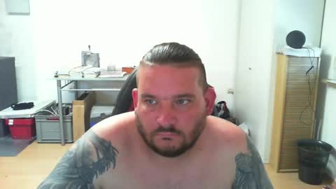 Snapshot of deinspielzeug87 chatting on 5, 8, 2026 deinspielzeug87 online show from 5, 8, 2026