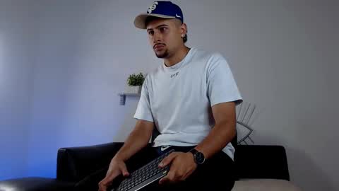 Snapshot of deivy_gram chatting on 19, 11, 2025 DEIVY online show from 19, 11, 2025