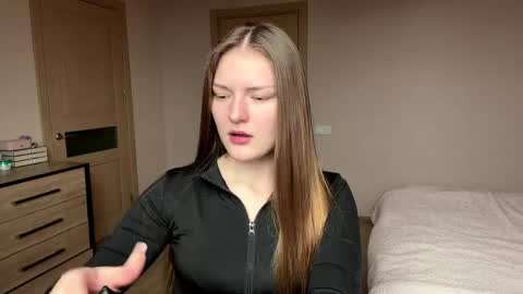 Mila online show from 3, 4, 2026