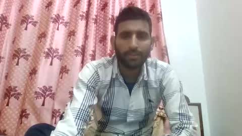 Snapshot of delhihornycouple chatting on 15, 1, 2026 akash kavya online show from 15, 1, 2026