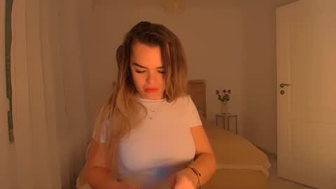 deliadelicious online show from 1, 11, 2025