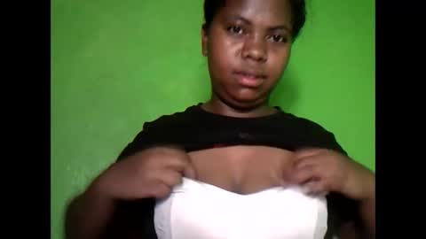 deliah712909 online show from 9, 3, 2025