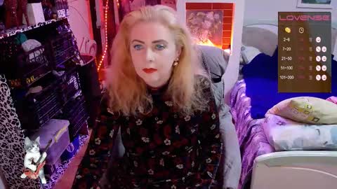 Snapshot of delicecat chatting on 17, 10, 2025 Delicacat online show from 17, 10, 2025
