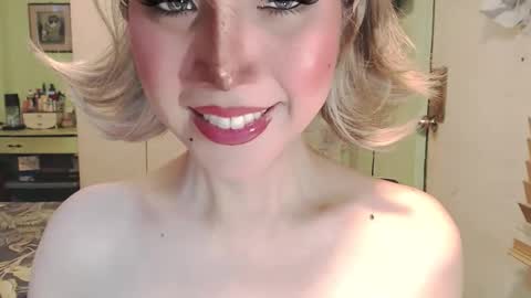 Snapshot of deliciosats chatting on 19, 4, 2026 Mercedes online show from 19, 4, 2026