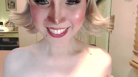 Snapshot of deliciosats chatting on 27, 4, 2026 Mercedes online show from 27, 4, 2026