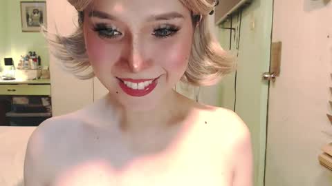 Snapshot of deliciosats chatting on 10, 5, 2026 Mercedes online show from 10, 5, 2026