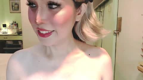 Snapshot of deliciosats chatting on 11, 5, 2026 Mercedes online show from 11, 5, 2026