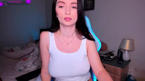 Mila online show from 20, 11, 2025