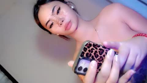 Hello your loving faye 3 online show from 9, 12, 2024