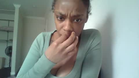 Snapshot of delightfuldark chatting on 2, 2, 2025 delightfuldark online show from 2, 2, 2025