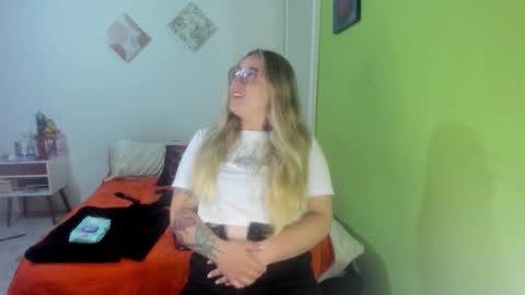 Snapshot of delilah_888 chatting on 3, 12, 2025 Delalih online show from 3, 12, 2025