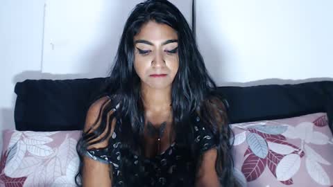 Delilah Blaze online show from 23, 1, 2025